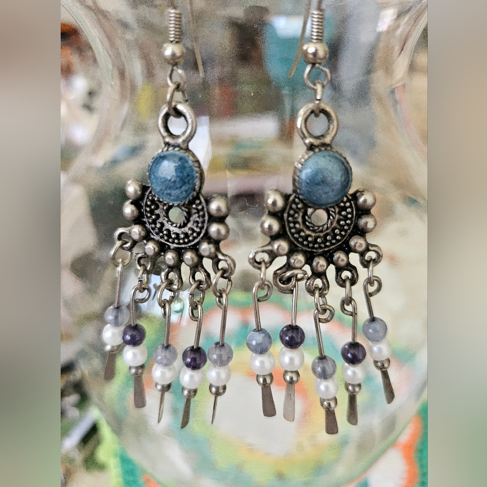 Vintage Denim💙 Blue and White Chandler Earrings☆